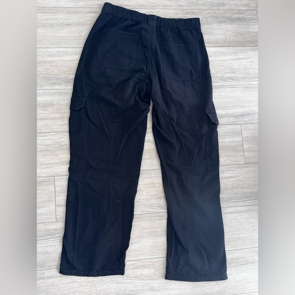 Aeropostale Black Cargo Pants - Picture 2 of 2